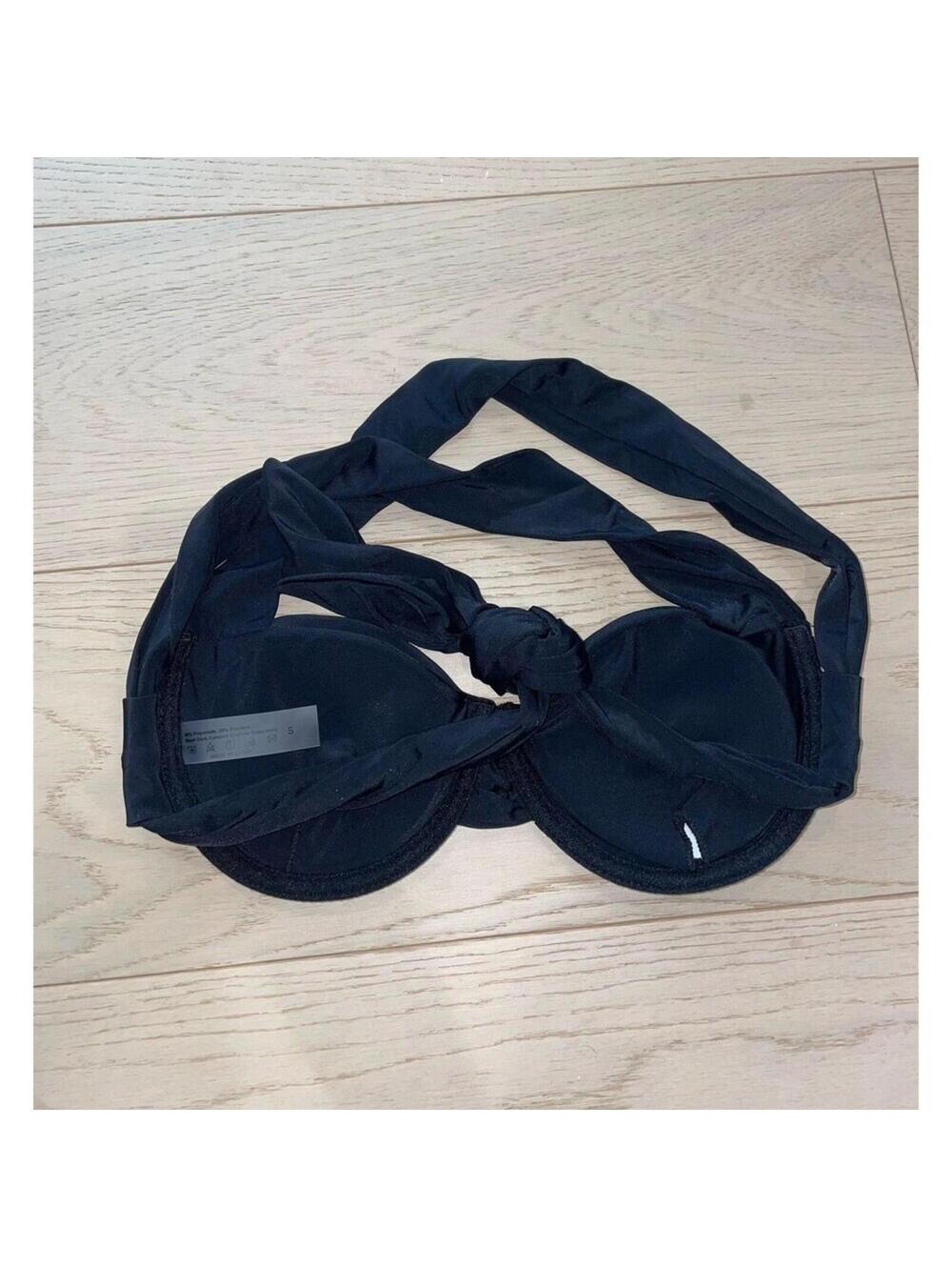 Black Women’s Bikini Top Size Small NWOT